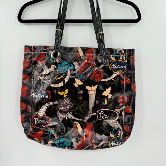 Sakroots Handbags - Sakroots By The Sak Artist Circle
Black Peace Boho Print Tote Bag Coated Canvas